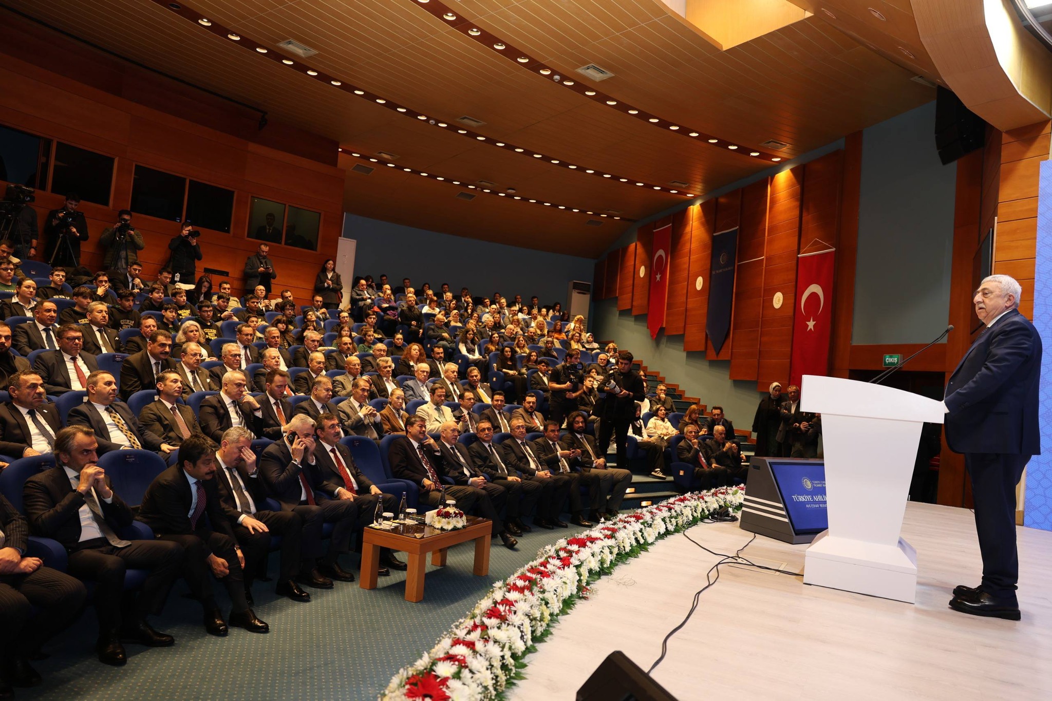 Türkiye Ahilik Buluşması, Ahi Esnaf Beratı Takdim Töreni